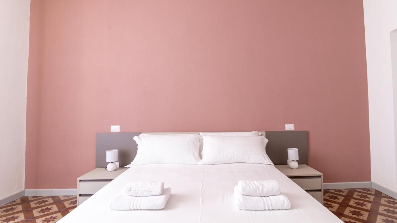 Sardinianworld - Xenia Boutique Apartment โอริสตาโน ภายนอก รูปภาพ