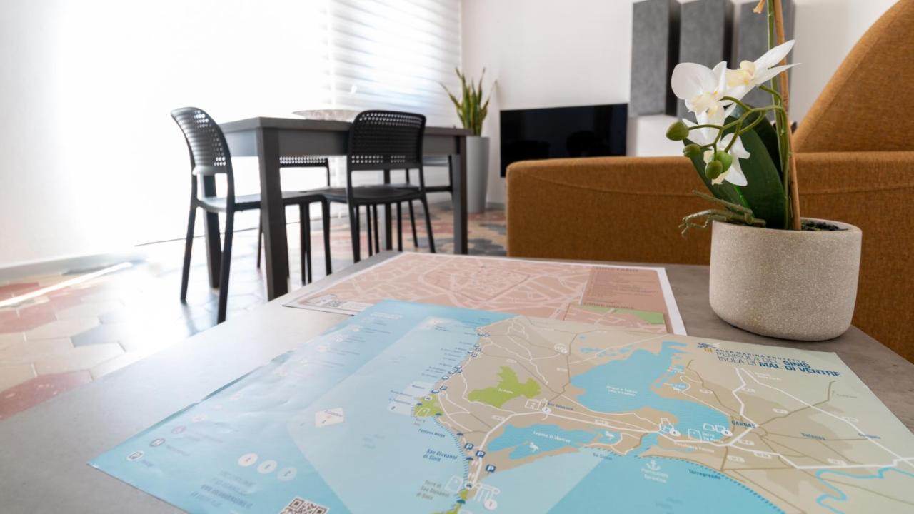 Sardinianworld - Xenia Boutique Apartment โอริสตาโน ภายนอก รูปภาพ