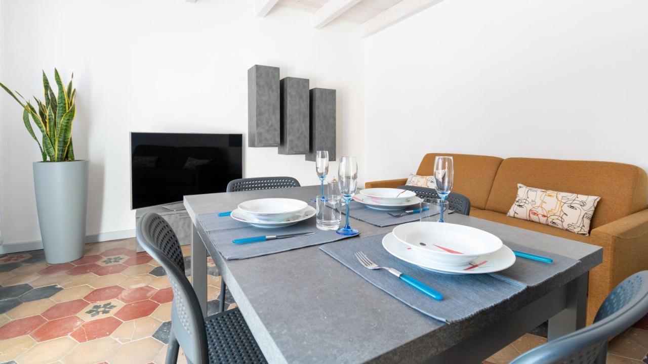 Sardinianworld - Xenia Boutique Apartment โอริสตาโน ภายนอก รูปภาพ