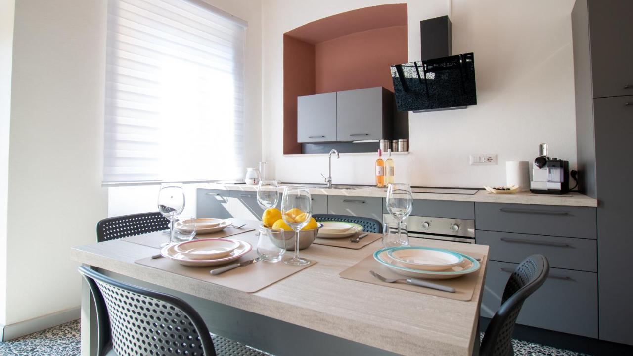 Sardinianworld - Xenia Boutique Apartment โอริสตาโน ภายนอก รูปภาพ