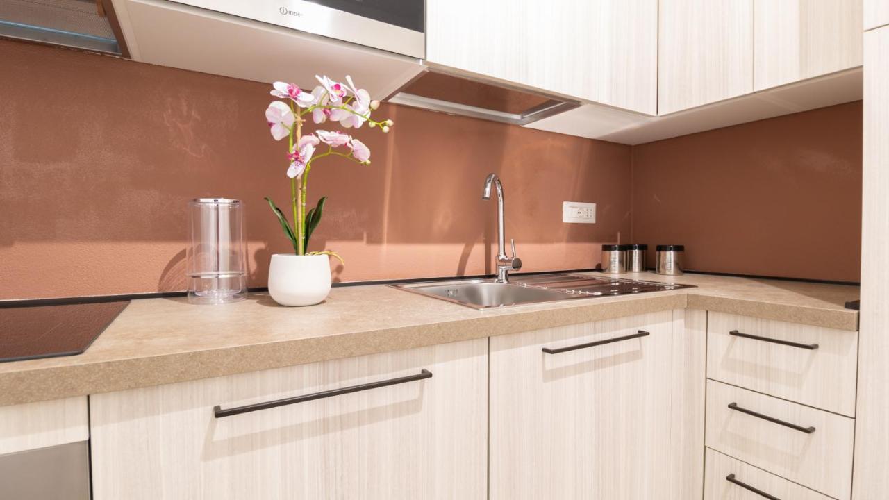 Sardinianworld - Xenia Boutique Apartment โอริสตาโน ภายนอก รูปภาพ