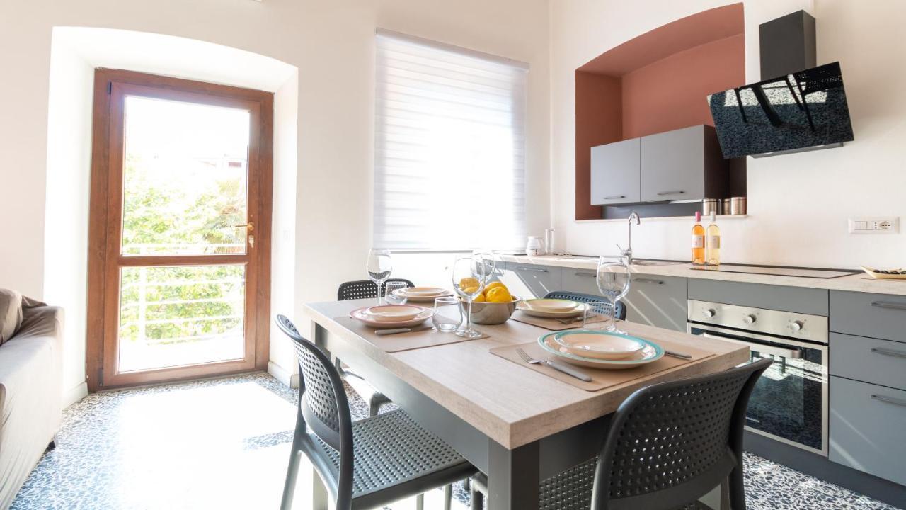 Sardinianworld - Xenia Boutique Apartment โอริสตาโน ภายนอก รูปภาพ