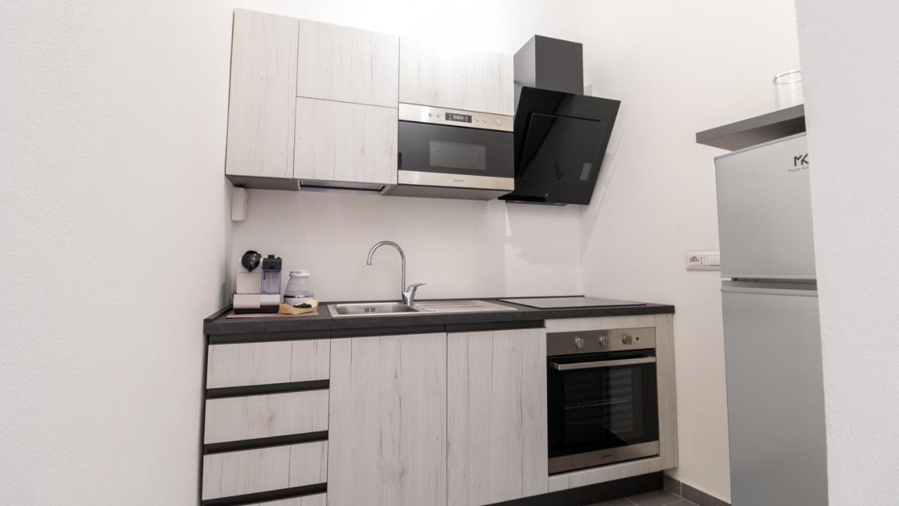 Sardinianworld - Xenia Boutique Apartment โอริสตาโน ภายนอก รูปภาพ