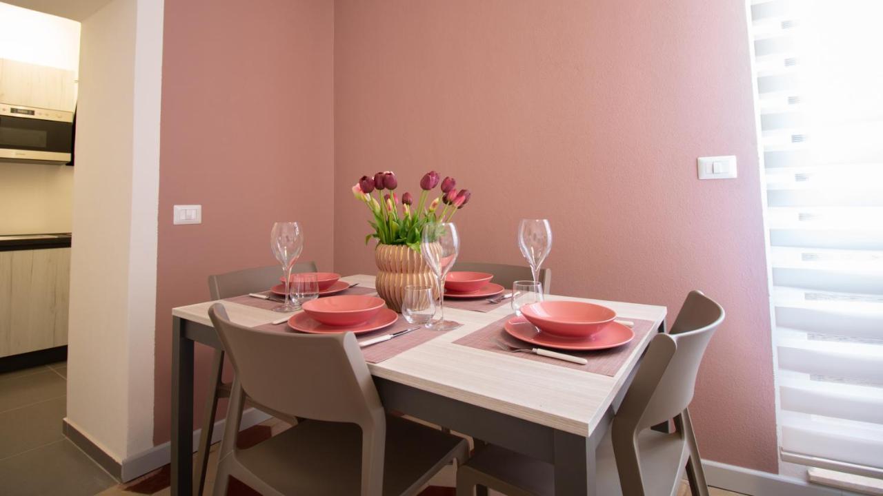 Sardinianworld - Xenia Boutique Apartment โอริสตาโน ภายนอก รูปภาพ