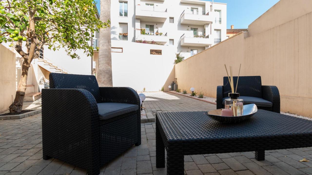 Sardinianworld - Xenia Boutique Apartment โอริสตาโน ภายนอก รูปภาพ