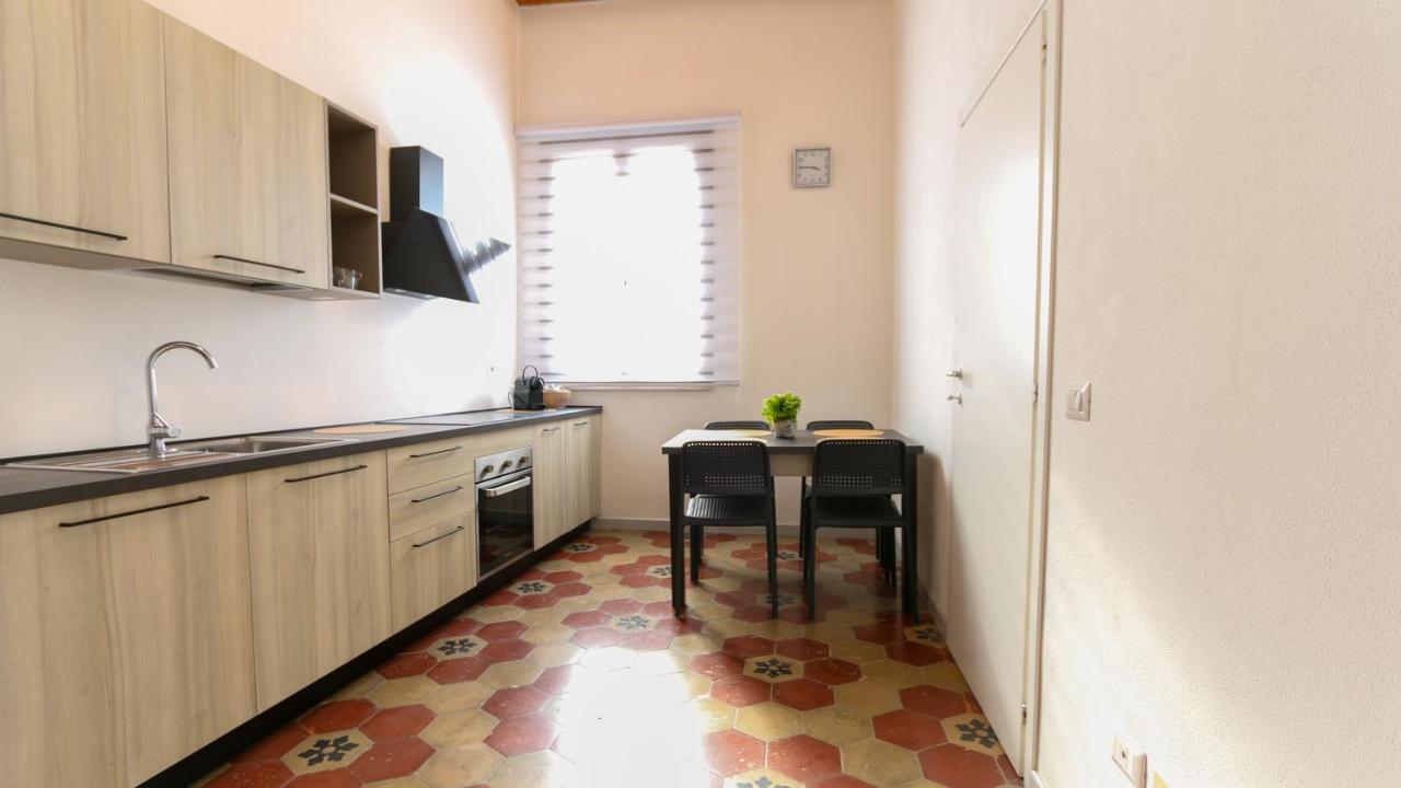 Sardinianworld - Xenia Boutique Apartment โอริสตาโน ภายนอก รูปภาพ